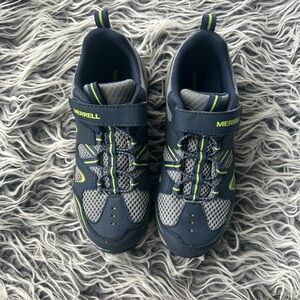 New Merrell Trail Chaser Unisex Big Kid Size 2.5 Youth Hiking Sneaker Navy/Blue